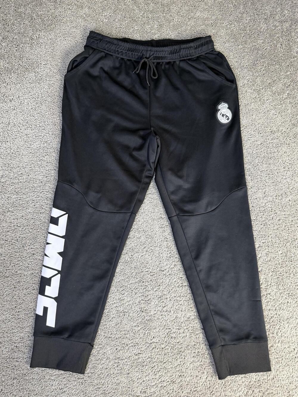 Real Madrid Pants Mens XL Black Soccer Polyester Track Joggers Madridista Crest